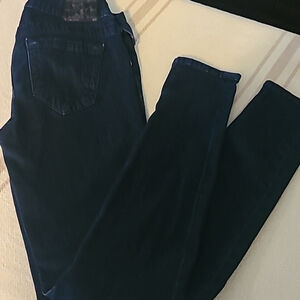 True Religion dark wash Casey super skinny jeans. Sz. 27"x29". 7"rise (#849).